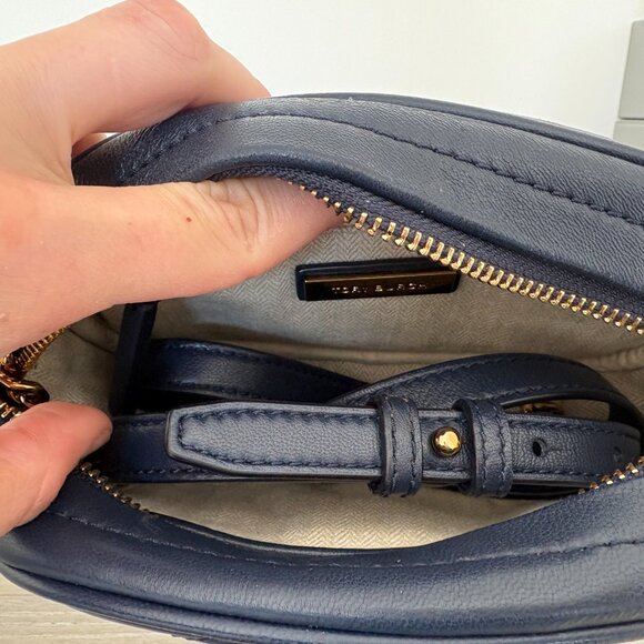 Tory Burch Kira Chevron Camera Bag - Picture 2 of 3